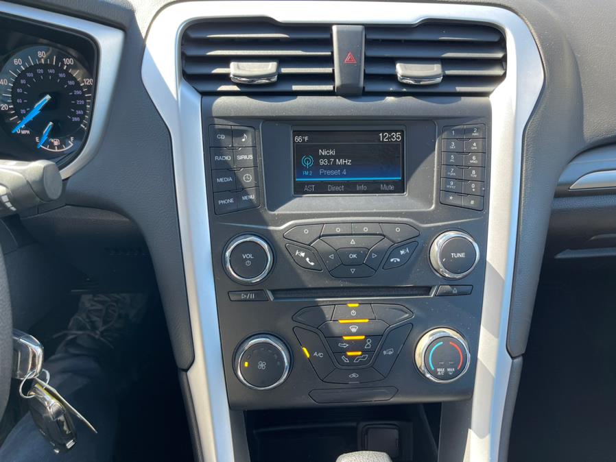Used Ford Fusion 4dr Sdn SE FWD 2016 | Mike And Tony Auto Sales, Inc. South Windsor, Connecticut Used Ford Fusion 4dr Sdn SE FWD 2016 | Mike And Tony Auto Sales, Inc. South Windsor, Connecticut