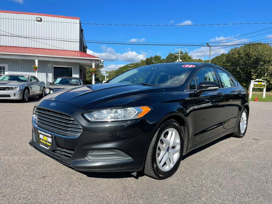 2015 Ford Fusion 4dr Sdn SE FWD, available for sale in South Windsor, Connecticut | Mike And Tony Auto Sales, Inc. South Windsor, Connecticut