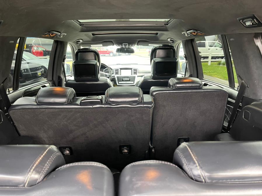 2015 Mercedes-Benz GL-Class 4MATIC 4dr GL 550, available for sale in South Windsor, Connecticut | Mike And Tony Auto Sales, Inc. South Windsor, Connecticut 2015 Mercedes-Benz GL-Class 4MATIC 4dr GL 550, available for sale in South Windsor, Connecticut | Mike And Tony Auto Sales, Inc. South Windsor, Connecticut