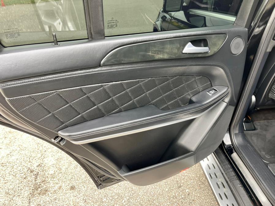 2015 Mercedes-Benz GL-Class 4MATIC 4dr GL 550, available for sale in South Windsor, Connecticut | Mike And Tony Auto Sales, Inc. South Windsor, Connecticut 2015 Mercedes-Benz GL-Class 4MATIC 4dr GL 550, available for sale in South Windsor, Connecticut | Mike And Tony Auto Sales, Inc. South Windsor, Connecticut