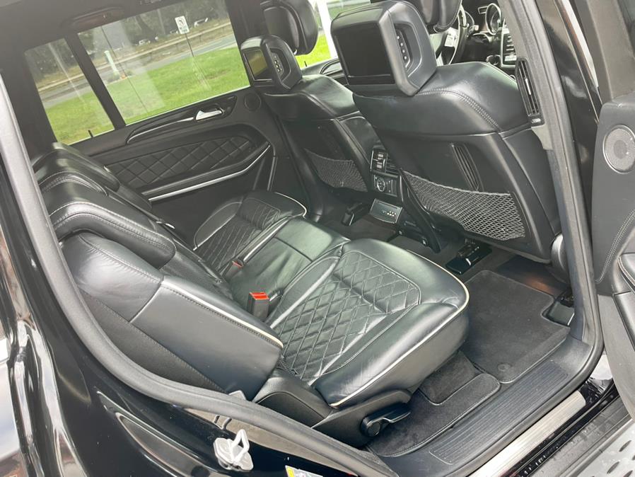 2015 Mercedes-Benz GL-Class 4MATIC 4dr GL 550, available for sale in South Windsor, Connecticut | Mike And Tony Auto Sales, Inc. South Windsor, Connecticut 2015 Mercedes-Benz GL-Class 4MATIC 4dr GL 550, available for sale in South Windsor, Connecticut | Mike And Tony Auto Sales, Inc. South Windsor, Connecticut