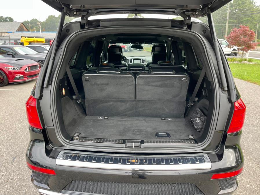 2015 Mercedes-Benz GL-Class 4MATIC 4dr GL 550, available for sale in South Windsor, Connecticut | Mike And Tony Auto Sales, Inc. South Windsor, Connecticut 2015 Mercedes-Benz GL-Class 4MATIC 4dr GL 550, available for sale in South Windsor, Connecticut | Mike And Tony Auto Sales, Inc. South Windsor, Connecticut