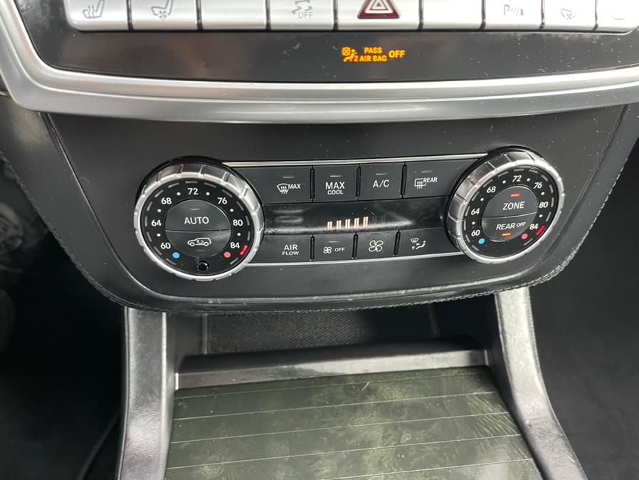 2015 Mercedes-Benz GL-Class 4MATIC 4dr GL 550, available for sale in South Windsor, Connecticut | Mike And Tony Auto Sales, Inc. South Windsor, Connecticut 2015 Mercedes-Benz GL-Class 4MATIC 4dr GL 550, available for sale in South Windsor, Connecticut | Mike And Tony Auto Sales, Inc. South Windsor, Connecticut