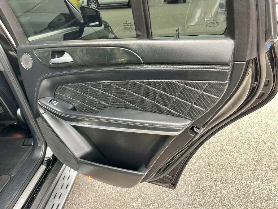 2015 Mercedes-Benz GL-Class 4MATIC 4dr GL 550, available for sale in South Windsor, Connecticut | Mike And Tony Auto Sales, Inc. South Windsor, Connecticut 2015 Mercedes-Benz GL-Class 4MATIC 4dr GL 550, available for sale in South Windsor, Connecticut | Mike And Tony Auto Sales, Inc. South Windsor, Connecticut