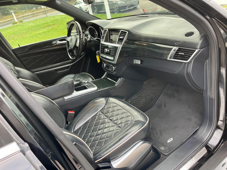 2015 Mercedes-Benz GL-Class 4MATIC 4dr GL 550, available for sale in South Windsor, Connecticut | Mike And Tony Auto Sales, Inc. South Windsor, Connecticut 2015 Mercedes-Benz GL-Class 4MATIC 4dr GL 550, available for sale in South Windsor, Connecticut | Mike And Tony Auto Sales, Inc. South Windsor, Connecticut