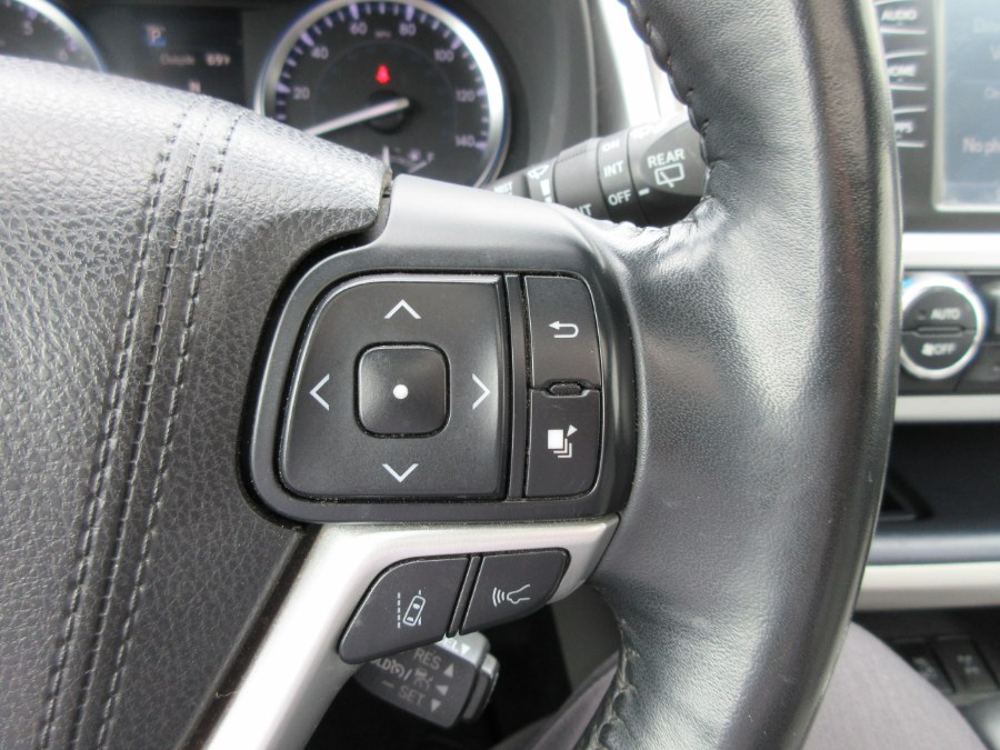 2018 Toyota Highlander XLE V6 AWD (Natl), available for sale in Linden, New Jersey | Route 27 Auto Mall. Linden, New Jersey 2018 Toyota Highlander XLE V6 AWD (Natl), available for sale in Linden, New Jersey | Route 27 Auto Mall. Linden, New Jersey