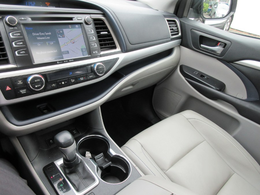 2018 Toyota Highlander XLE V6 AWD (Natl), available for sale in Linden, New Jersey | Route 27 Auto Mall. Linden, New Jersey 2018 Toyota Highlander XLE V6 AWD (Natl), available for sale in Linden, New Jersey | Route 27 Auto Mall. Linden, New Jersey