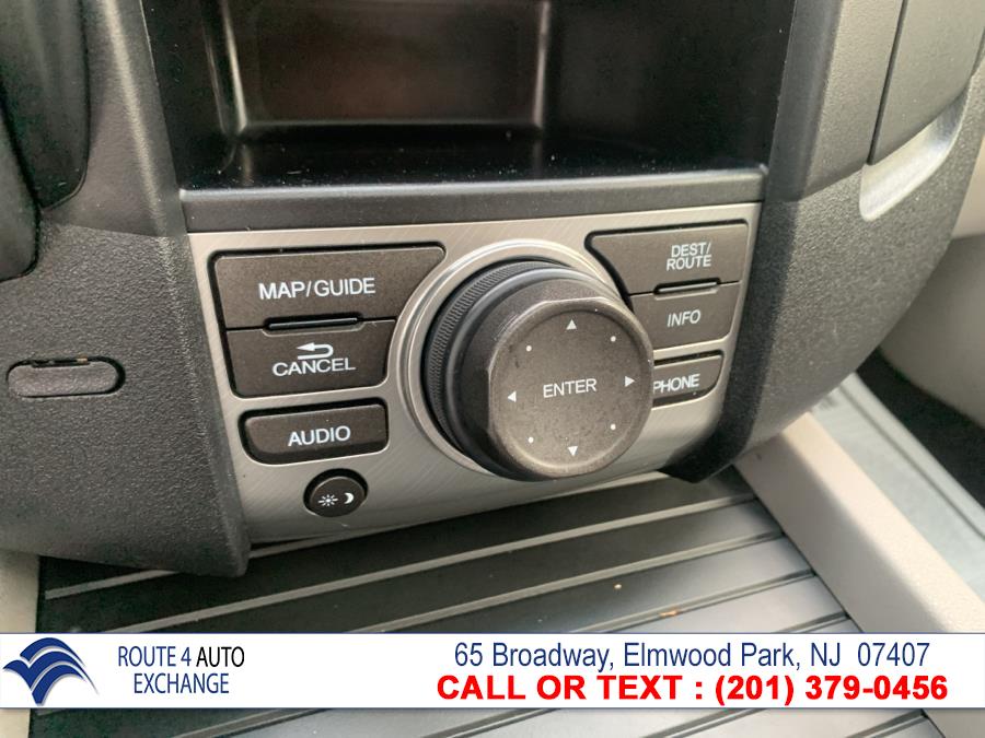 Used Honda Pilot 4WD 4dr Touring w/RES & Navi 2012 | Route 4 Auto Exchange. Elmwood Park, New Jersey Used Honda Pilot 4WD 4dr Touring w/RES & Navi 2012 | Route 4 Auto Exchange. Elmwood Park, New Jersey