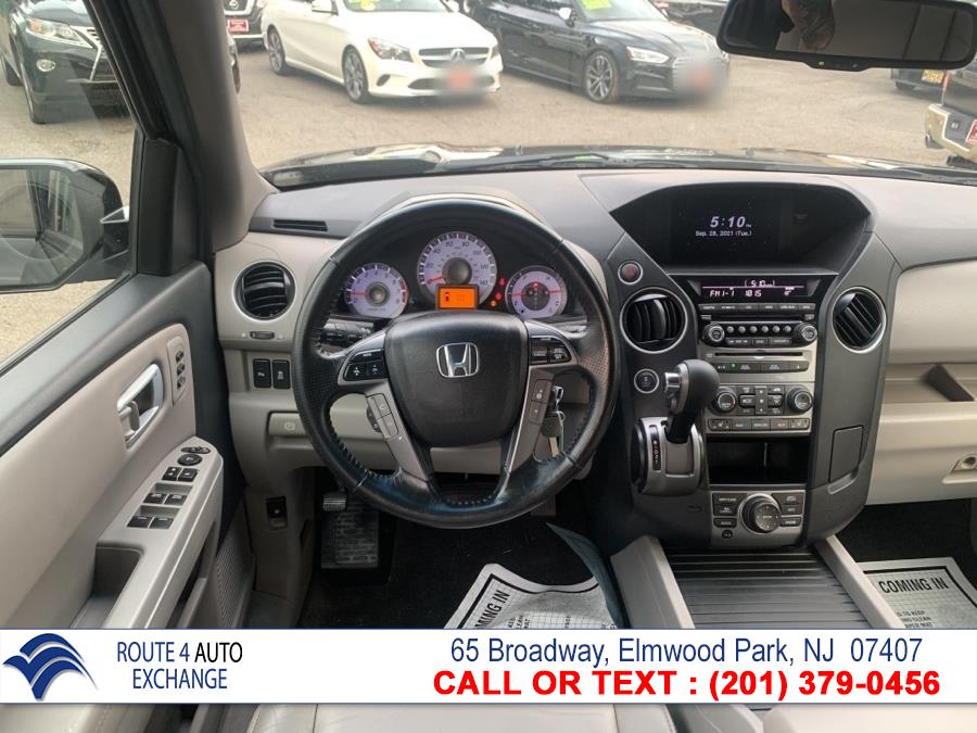 Used Honda Pilot 4WD 4dr Touring w/RES & Navi 2012 | Route 4 Auto Exchange. Elmwood Park, New Jersey Used Honda Pilot 4WD 4dr Touring w/RES & Navi 2012 | Route 4 Auto Exchange. Elmwood Park, New Jersey