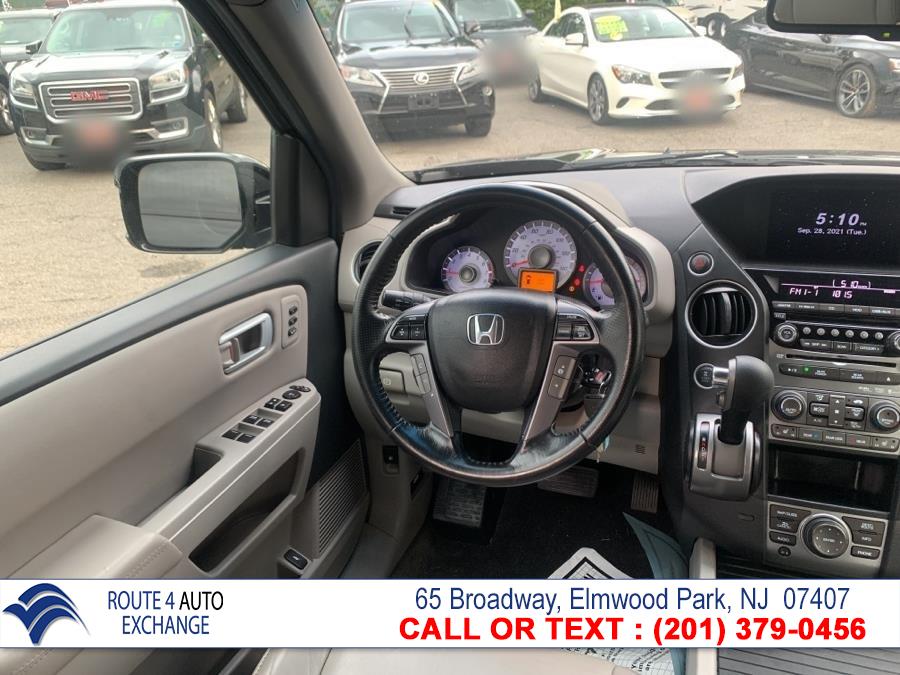 Used Honda Pilot 4WD 4dr Touring w/RES & Navi 2012 | Route 4 Auto Exchange. Elmwood Park, New Jersey Used Honda Pilot 4WD 4dr Touring w/RES & Navi 2012 | Route 4 Auto Exchange. Elmwood Park, New Jersey
