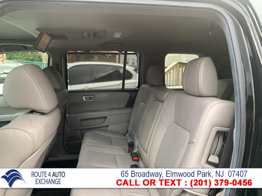 Used Honda Pilot 4WD 4dr Touring w/RES & Navi 2012 | Route 4 Auto Exchange. Elmwood Park, New Jersey Used Honda Pilot 4WD 4dr Touring w/RES & Navi 2012 | Route 4 Auto Exchange. Elmwood Park, New Jersey