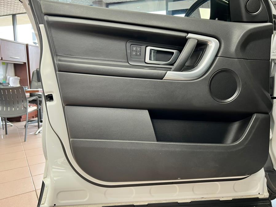 Used Land Rover Discovery Sport AWD 4dr HSE LUX 2016 | Power Motors East. Massapequa Park, New York Used Land Rover Discovery Sport AWD 4dr HSE LUX 2016 | Power Motors East. Massapequa Park, New York
