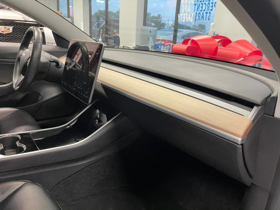 Used Tesla Model 3 Standard Range Battery Plus RWD 2019 | 5 Towns Drive. Inwood, New York Used Tesla Model 3 Standard Range Battery Plus RWD 2019 | 5 Towns Drive. Inwood, New York