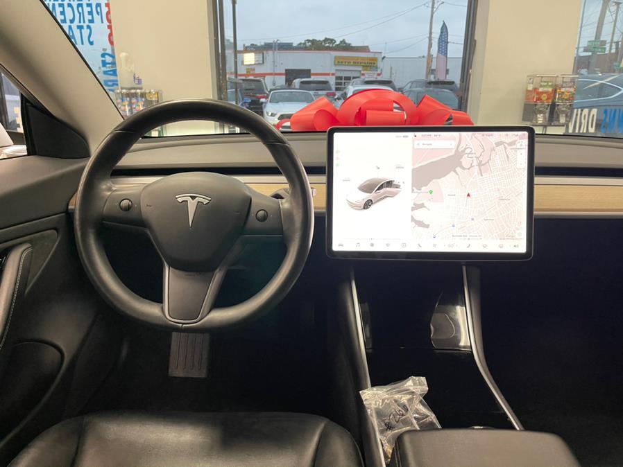 Used Tesla Model 3 Standard Range Battery Plus RWD 2019 | 5 Towns Drive. Inwood, New York Used Tesla Model 3 Standard Range Battery Plus RWD 2019 | 5 Towns Drive. Inwood, New York