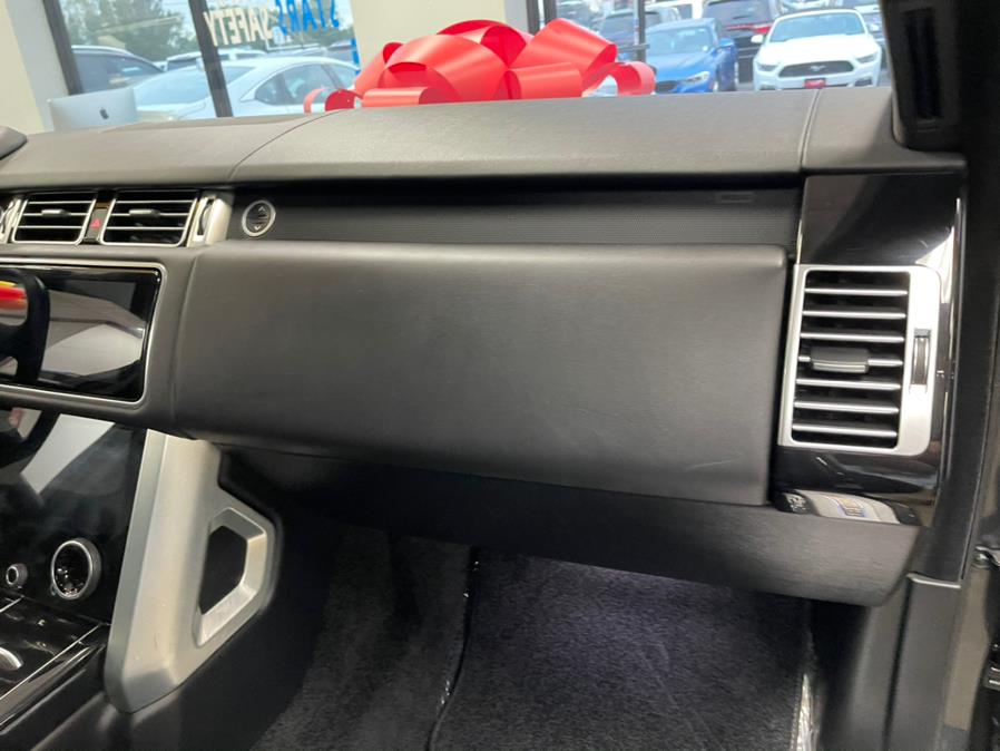 2019 Land Rover Range Rover V8 Supercharged LWB, available for sale in Inwood, New York | 5 Towns Drive. Inwood, New York 2019 Land Rover Range Rover V8 Supercharged LWB, available for sale in Inwood, New York | 5 Towns Drive. Inwood, New York