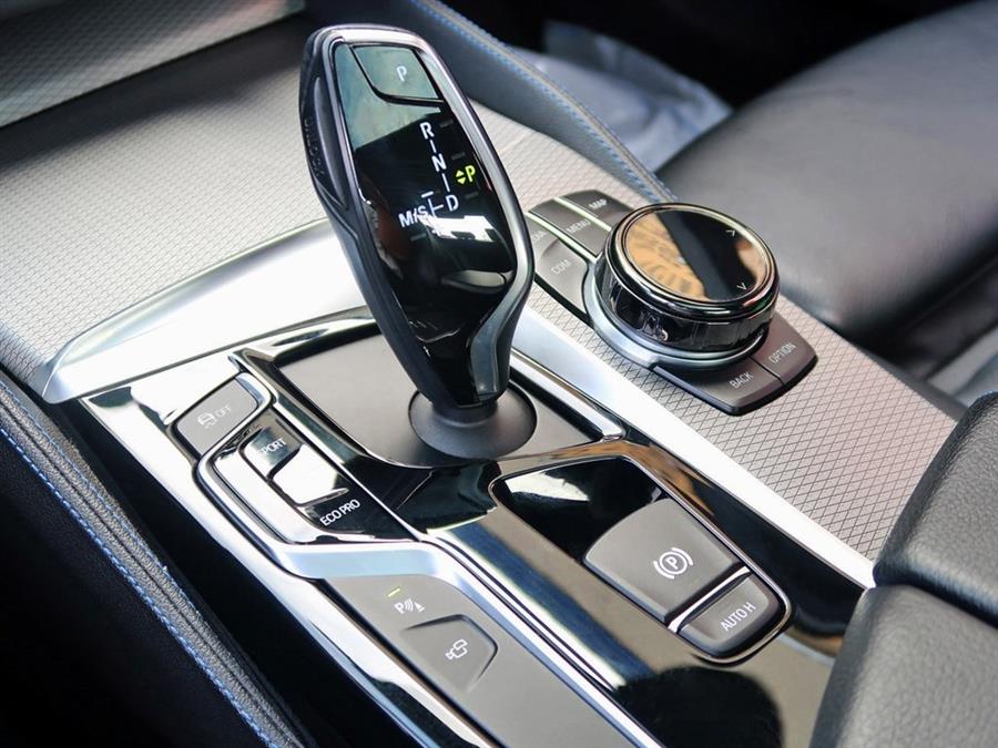 Used BMW 5 Series 530i xDrive M Sport Package 2018 | Auto Expo Ent Inc.. Great Neck, New York Used BMW 5 Series 530i xDrive M Sport Package 2018 | Auto Expo Ent Inc.. Great Neck, New York