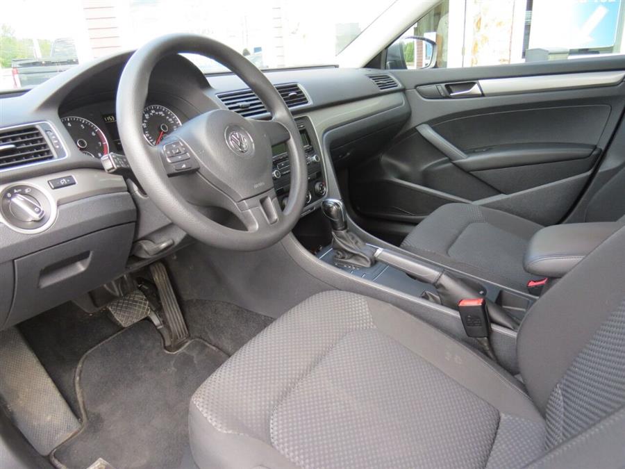 Used Volkswagen Passat 1.8T S PZEV 4dr Sedan 6A 2014 | Lake City Exports Inc. Auburn, Maine Used Volkswagen Passat 1.8T S PZEV 4dr Sedan 6A 2014 | Lake City Exports Inc. Auburn, Maine