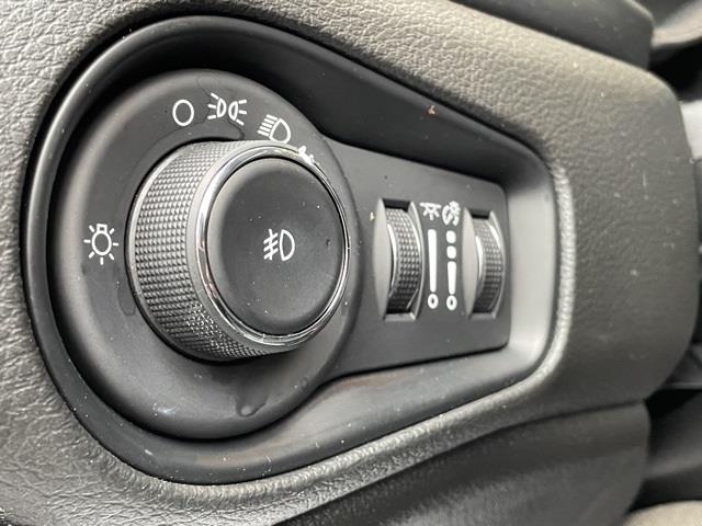 Used Jeep Renegade Trailhawk 2016 | Blasius Federal Road. Brookfield, Connecticut Used Jeep Renegade Trailhawk 2016 | Blasius Federal Road. Brookfield, Connecticut