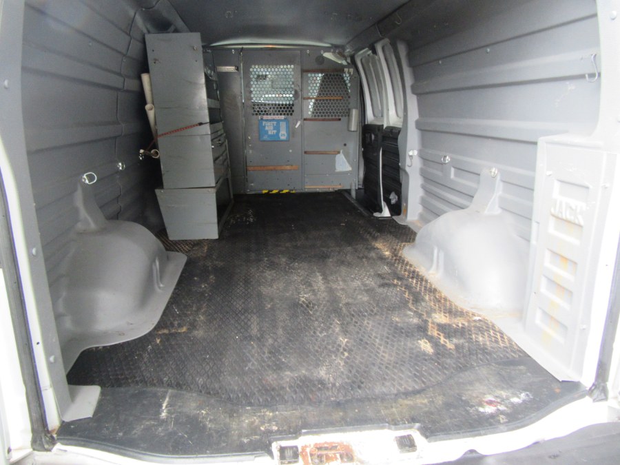 Used GMC Savana Cargo Van RWD 2500 155" 2008 | Royalty Auto Sales. Little Ferry, New Jersey Used GMC Savana Cargo Van RWD 2500 155" 2008 | Royalty Auto Sales. Little Ferry, New Jersey