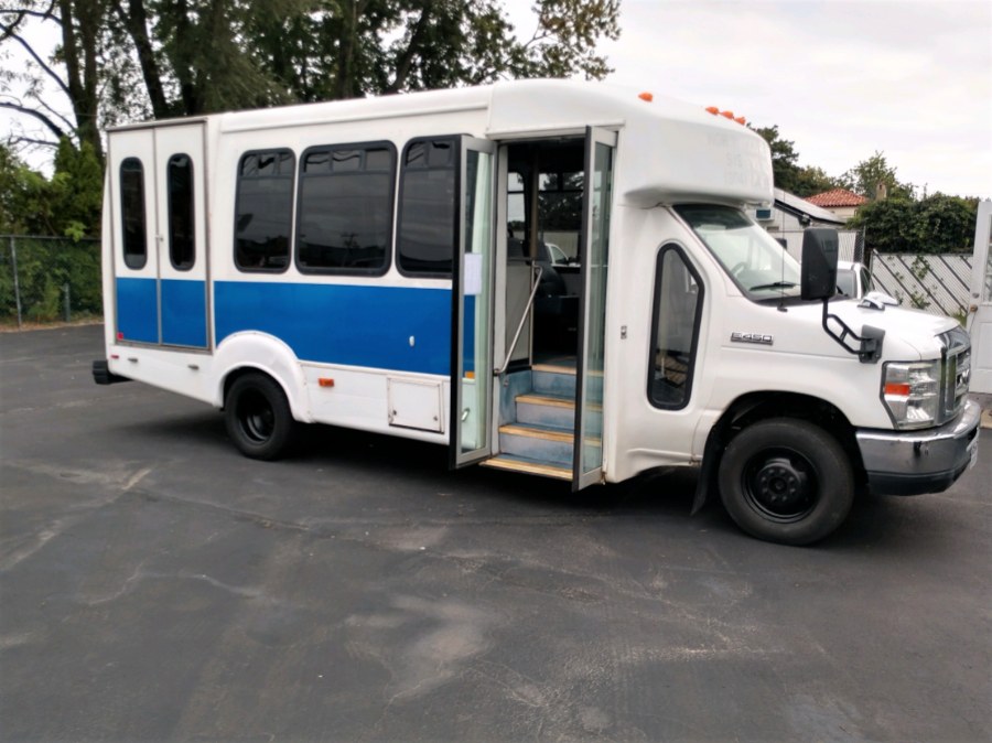 2012 Ford E450 E-450 Super Duty 158" DRW, available for sale in COPIAGUE, New York | Warwick Auto Sales Inc. COPIAGUE, New York 2012 Ford E450 E-450 Super Duty 158" DRW, available for sale in COPIAGUE, New York | Warwick Auto Sales Inc. COPIAGUE, New York