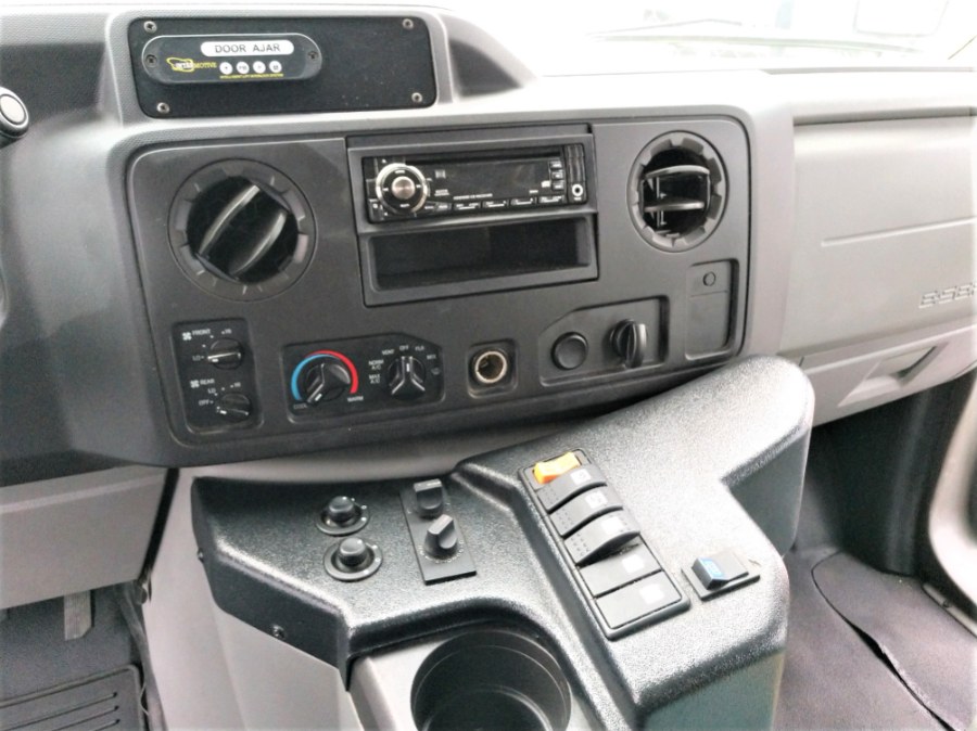 2012 Ford E450 E-450 Super Duty 158" DRW, available for sale in COPIAGUE, New York | Warwick Auto Sales Inc. COPIAGUE, New York 2012 Ford E450 E-450 Super Duty 158" DRW, available for sale in COPIAGUE, New York | Warwick Auto Sales Inc. COPIAGUE, New York