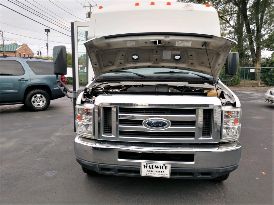 2012 Ford E450 E-450 Super Duty 158" DRW, available for sale in COPIAGUE, New York | Warwick Auto Sales Inc. COPIAGUE, New York 2012 Ford E450 E-450 Super Duty 158" DRW, available for sale in COPIAGUE, New York | Warwick Auto Sales Inc. COPIAGUE, New York