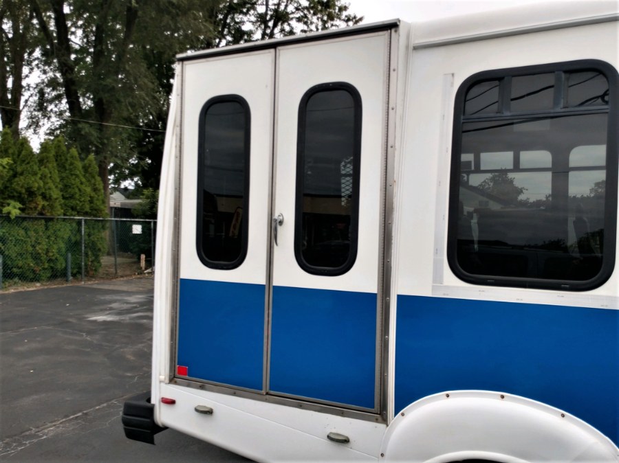2012 Ford E450 E-450 Super Duty 158" DRW, available for sale in COPIAGUE, New York | Warwick Auto Sales Inc. COPIAGUE, New York 2012 Ford E450 E-450 Super Duty 158" DRW, available for sale in COPIAGUE, New York | Warwick Auto Sales Inc. COPIAGUE, New York