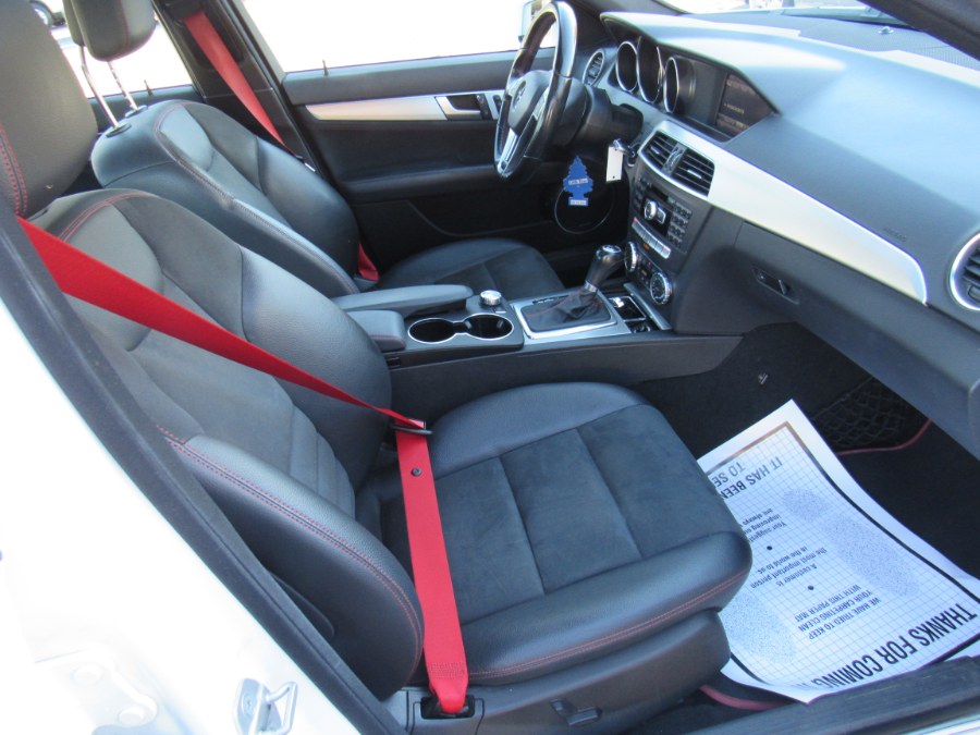 Used Mercedes-Benz C300 Sport 2013 | Hilario's Auto Sales Inc.. Worcester, Massachusetts Used Mercedes-Benz C300 Sport 2013 | Hilario's Auto Sales Inc.. Worcester, Massachusetts