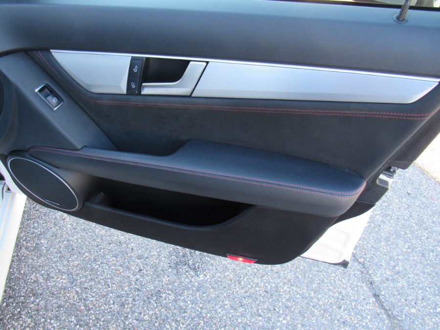 Used Mercedes-Benz C300 Sport 2013 | Hilario's Auto Sales Inc.. Worcester, Massachusetts Used Mercedes-Benz C300 Sport 2013 | Hilario's Auto Sales Inc.. Worcester, Massachusetts