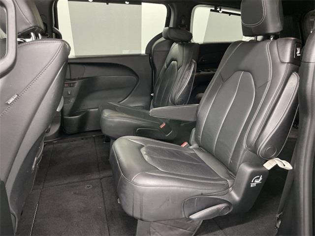 Used Chrysler Pacifica Touring L Plus 2018 | Eastchester Motor Cars. Bronx, New York Used Chrysler Pacifica Touring L Plus 2018 | Eastchester Motor Cars. Bronx, New York