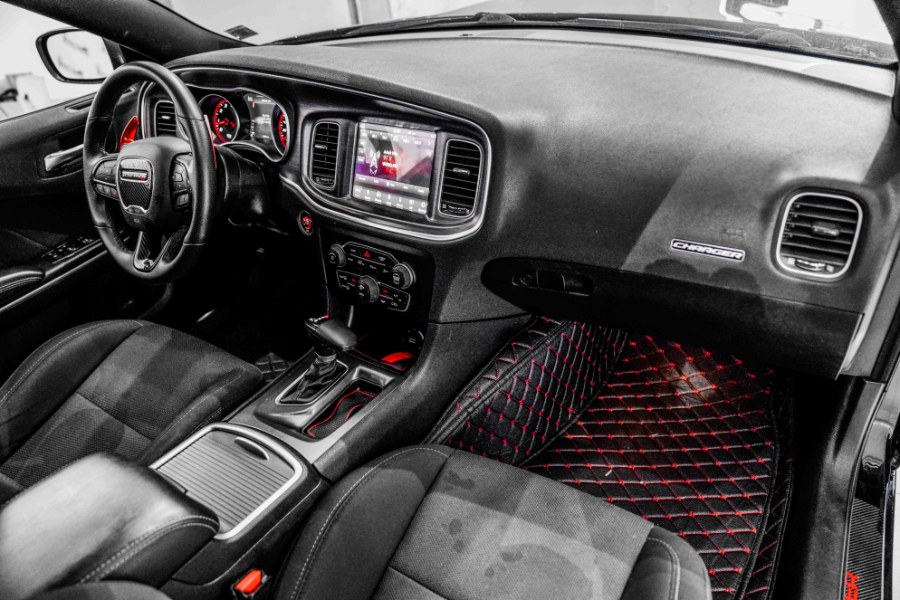 Used Dodge Charger R/T Scat Pack RWD 2018 | 26 Motors Corp. Bronx, New York Used Dodge Charger R/T Scat Pack RWD 2018 | 26 Motors Corp. Bronx, New York