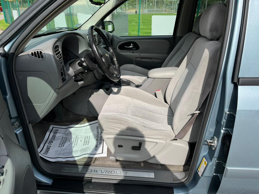 2006 Chevrolet TrailBlazer 4dr 4WD LT, available for sale in Lyndhurst, New Jersey | Cars With Deals. Lyndhurst, New Jersey 2006 Chevrolet TrailBlazer 4dr 4WD LT, available for sale in Lyndhurst, New Jersey | Cars With Deals. Lyndhurst, New Jersey
