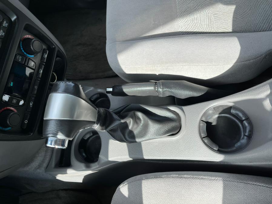 2006 Chevrolet TrailBlazer 4dr 4WD LT, available for sale in Lyndhurst, New Jersey | Cars With Deals. Lyndhurst, New Jersey 2006 Chevrolet TrailBlazer 4dr 4WD LT, available for sale in Lyndhurst, New Jersey | Cars With Deals. Lyndhurst, New Jersey