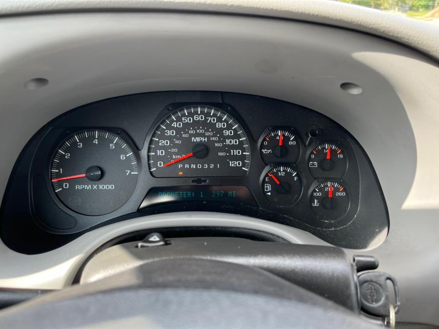 2006 Chevrolet TrailBlazer 4dr 4WD LT, available for sale in Lyndhurst, New Jersey | Cars With Deals. Lyndhurst, New Jersey 2006 Chevrolet TrailBlazer 4dr 4WD LT, available for sale in Lyndhurst, New Jersey | Cars With Deals. Lyndhurst, New Jersey
