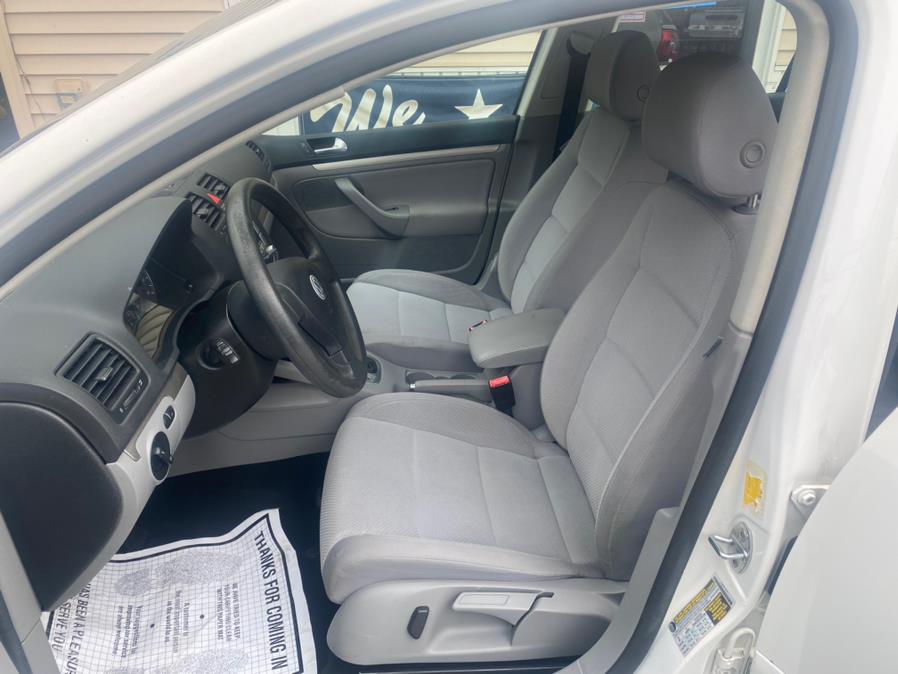 2008 Volkswagen Rabbit 4dr HB Auto S, available for sale in South Windsor , Connecticut | Ful-line Auto LLC. South Windsor , Connecticut 2008 Volkswagen Rabbit 4dr HB Auto S, available for sale in South Windsor , Connecticut | Ful-line Auto LLC. South Windsor , Connecticut