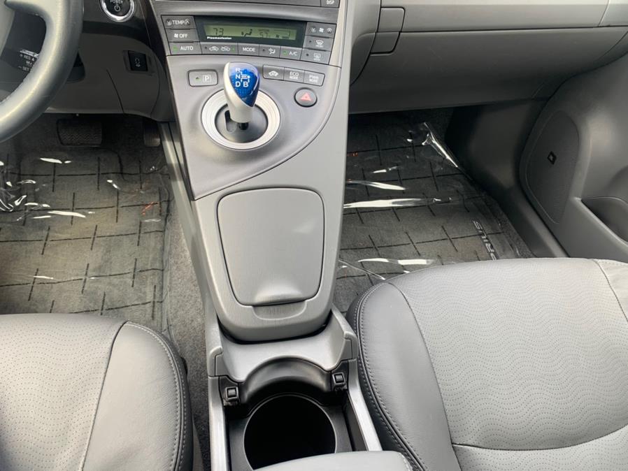 Used Toyota Prius Five w/ Tech Pkg 2010 | Green Light Auto Wholesale. Daly City, California Used Toyota Prius Five w/ Tech Pkg 2010 | Green Light Auto Wholesale. Daly City, California