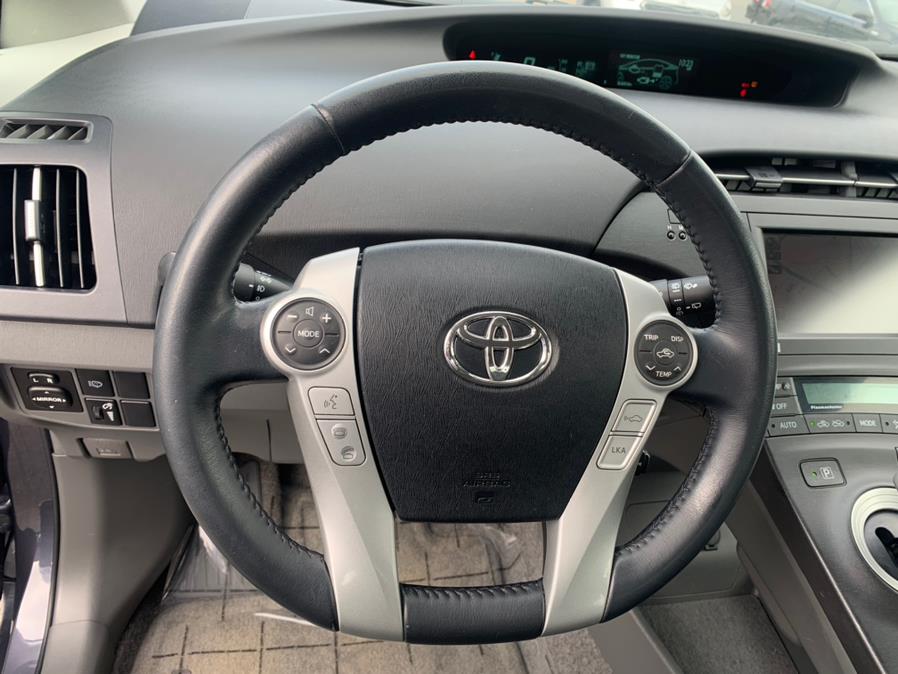 Used Toyota Prius Five w/ Tech Pkg 2010 | Green Light Auto Wholesale. Daly City, California Used Toyota Prius Five w/ Tech Pkg 2010 | Green Light Auto Wholesale. Daly City, California