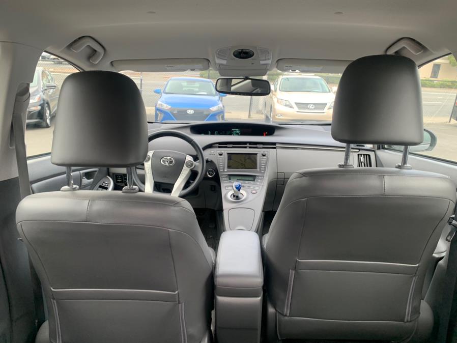Used Toyota Prius Five w/ Tech Pkg 2010 | Green Light Auto Wholesale. Daly City, California Used Toyota Prius Five w/ Tech Pkg 2010 | Green Light Auto Wholesale. Daly City, California