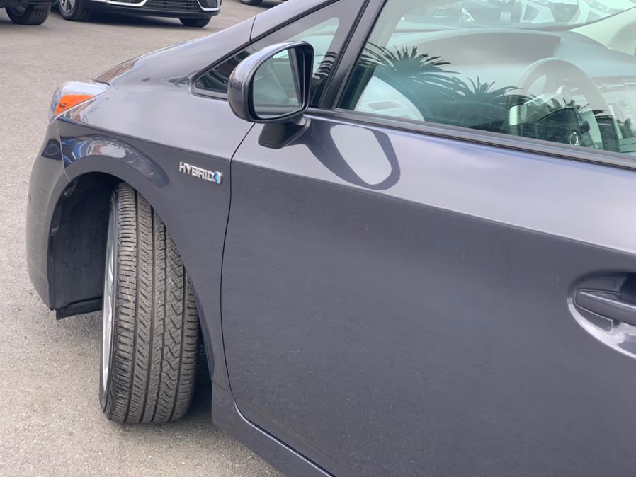 Used Toyota Prius Five w/ Tech Pkg 2010 | Green Light Auto Wholesale. Daly City, California Used Toyota Prius Five w/ Tech Pkg 2010 | Green Light Auto Wholesale. Daly City, California