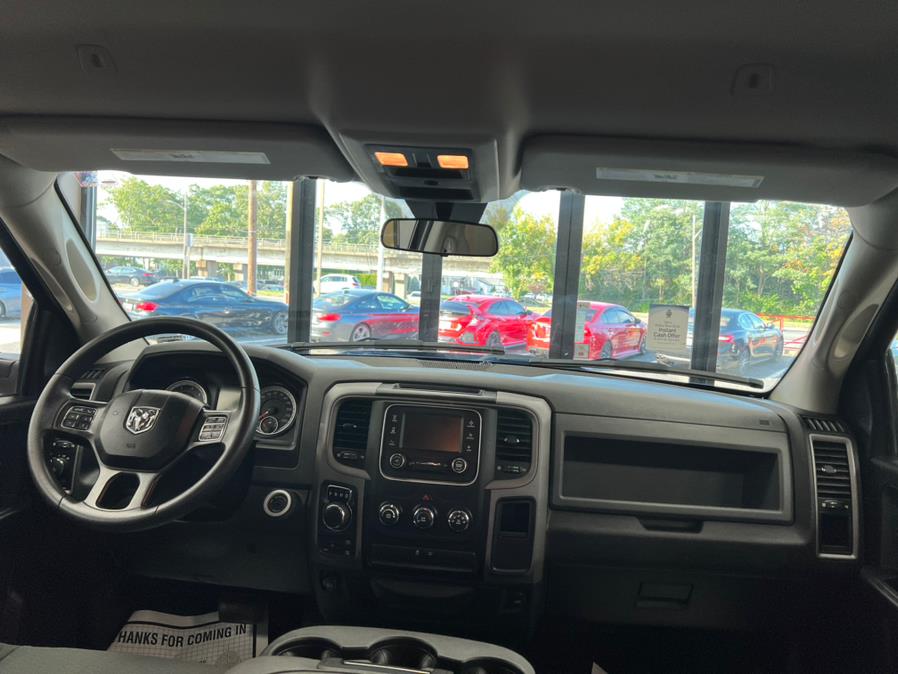 Used Ram 1500 Express 4x4 Quad Cab 6''4" Box 2018 | Power Motors East. Massapequa Park, New York Used Ram 1500 Express 4x4 Quad Cab 6''4" Box 2018 | Power Motors East. Massapequa Park, New York