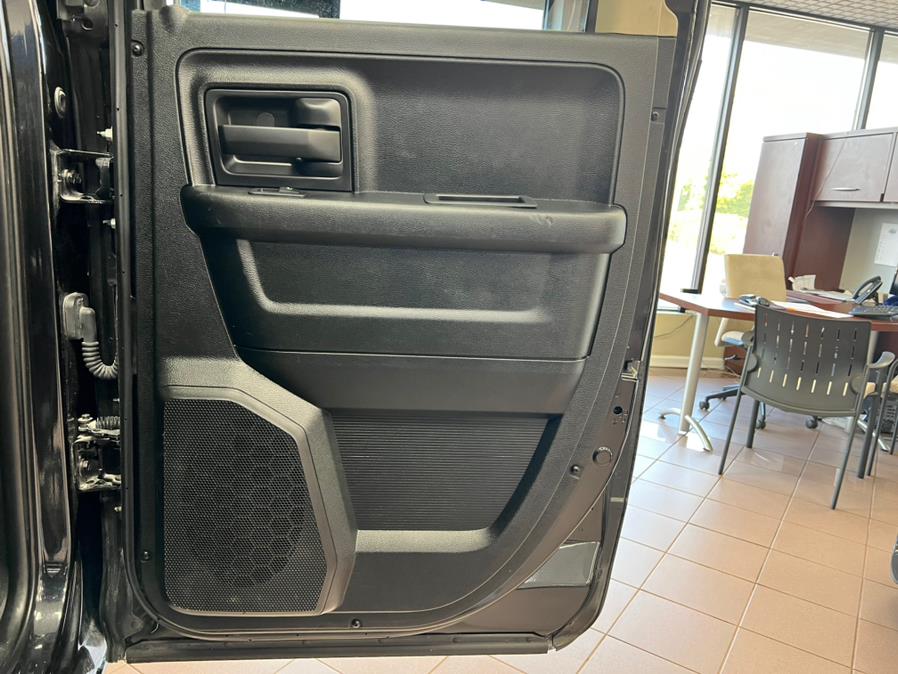 Used Ram 1500 Express 4x4 Quad Cab 6''4" Box 2018 | Power Motors East. Massapequa Park, New York Used Ram 1500 Express 4x4 Quad Cab 6''4" Box 2018 | Power Motors East. Massapequa Park, New York