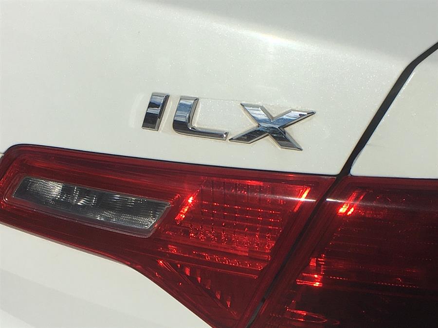 Used Acura ILX 4dr Sdn 2.0L Tech Pkg 2015 | Smart Buy Auto Sales, LLC. Wallingford, Connecticut Used Acura ILX 4dr Sdn 2.0L Tech Pkg 2015 | Smart Buy Auto Sales, LLC. Wallingford, Connecticut