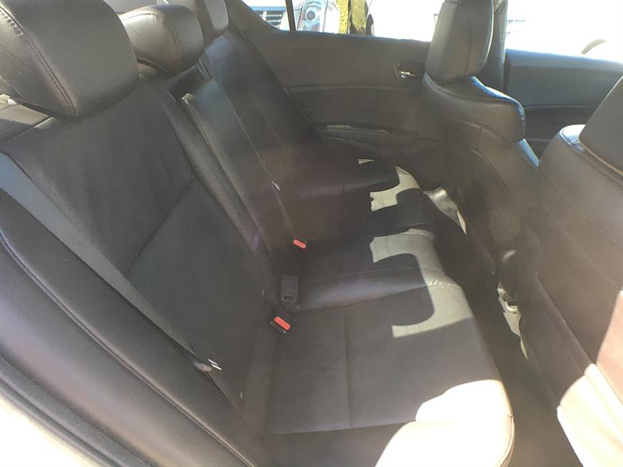 Used Acura ILX 4dr Sdn 2.0L Tech Pkg 2015 | Smart Buy Auto Sales, LLC. Wallingford, Connecticut Used Acura ILX 4dr Sdn 2.0L Tech Pkg 2015 | Smart Buy Auto Sales, LLC. Wallingford, Connecticut