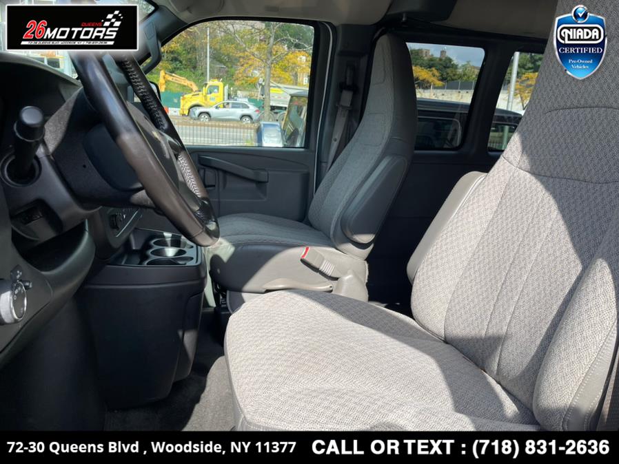 Used Chevrolet Express Passenger RWD 3500 155" LT 2018 | 26 Motors Queens. Woodside, New York Used Chevrolet Express Passenger RWD 3500 155" LT 2018 | 26 Motors Queens. Woodside, New York