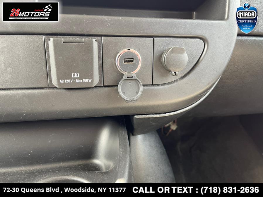Used Chevrolet Express Passenger RWD 3500 155" LT 2018 | 26 Motors Queens. Woodside, New York Used Chevrolet Express Passenger RWD 3500 155" LT 2018 | 26 Motors Queens. Woodside, New York