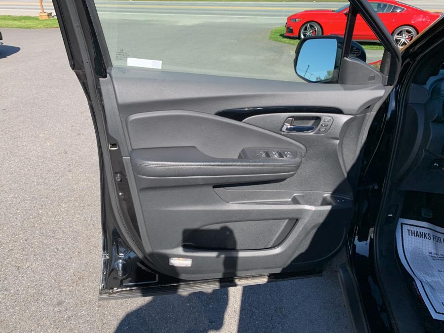 2019 Honda Passport Touring AWD, available for sale in Bangor , Maine | Pray's Auto Sales . Bangor , Maine 2019 Honda Passport Touring AWD, available for sale in Bangor , Maine | Pray's Auto Sales . Bangor , Maine