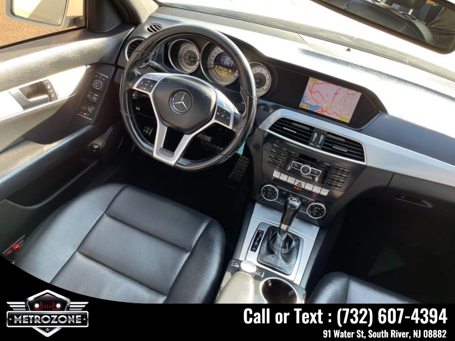 Used Mercedes-Benz C-Class 4dr Sdn C300 Luxury 4MATIC 2012 | Metrozone Motor Group. South River, New Jersey Used Mercedes-Benz C-Class 4dr Sdn C300 Luxury 4MATIC 2012 | Metrozone Motor Group. South River, New Jersey