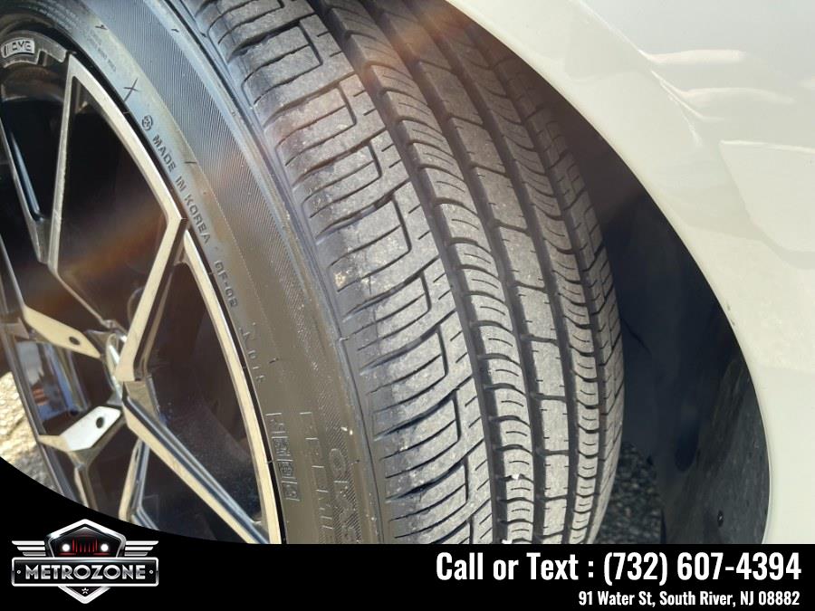 Used Mercedes-Benz C-Class 4dr Sdn C300 Luxury 4MATIC 2012 | Metrozone Motor Group. South River, New Jersey Used Mercedes-Benz C-Class 4dr Sdn C300 Luxury 4MATIC 2012 | Metrozone Motor Group. South River, New Jersey