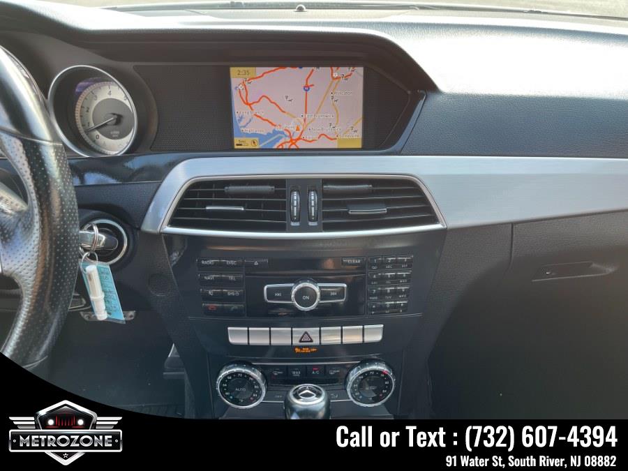 Used Mercedes-Benz C-Class 4dr Sdn C300 Luxury 4MATIC 2012 | Metrozone Motor Group. South River, New Jersey Used Mercedes-Benz C-Class 4dr Sdn C300 Luxury 4MATIC 2012 | Metrozone Motor Group. South River, New Jersey