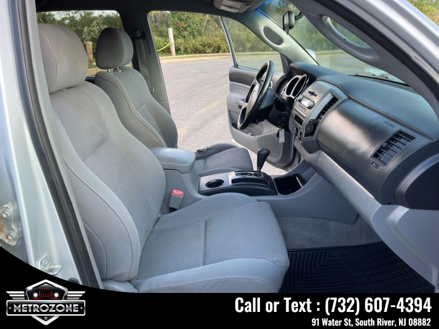 Used Toyota Tacoma Double 128" Auto 4WD 2005 | Metrozone Motor Group. South River, New Jersey Used Toyota Tacoma Double 128" Auto 4WD 2005 | Metrozone Motor Group. South River, New Jersey